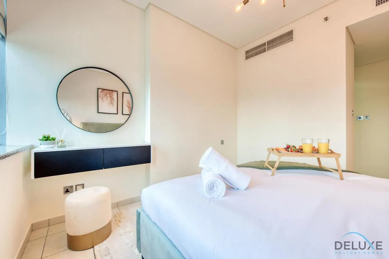 Best Deal Elegant Studio With Balcony & Prime Location By Deluxe Holiday Homes Dubai Apartment